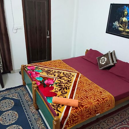 Pratibha Home Stay Jabalpur Esterno foto