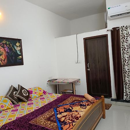 Pratibha Home Stay Jabalpur Esterno foto