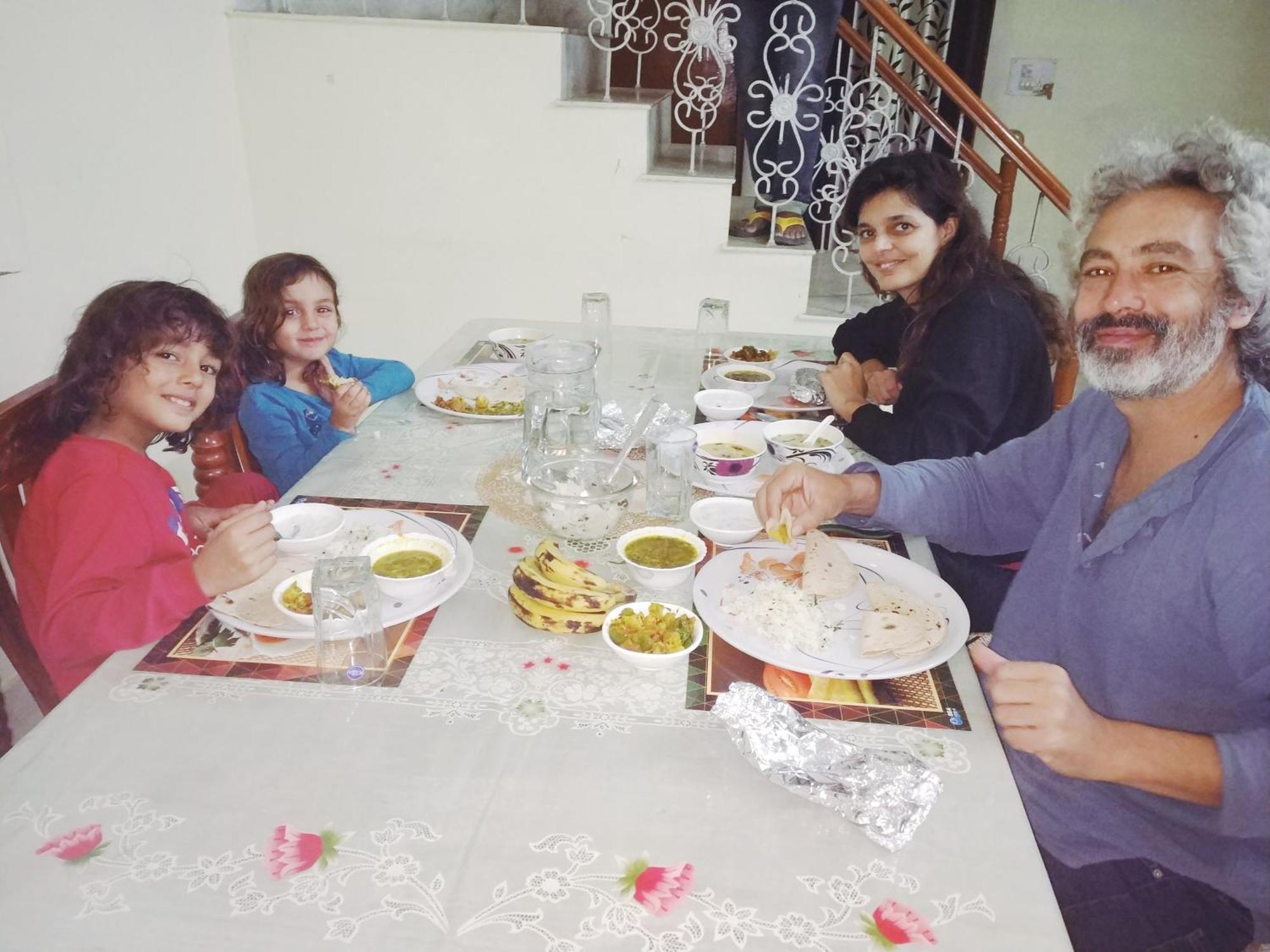 Pratibha Home Stay Jabalpur Esterno foto