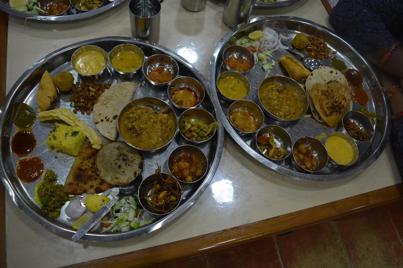 Pratibha Home Stay Jabalpur Esterno foto